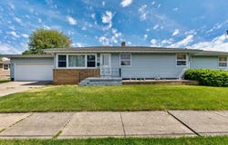9053 Hess Drive, Highland, IN 46322