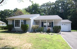 56 Garrison Drive, Tinton Falls, NJ 07753