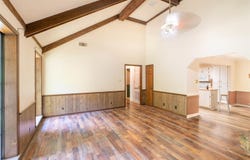 26 Holiday Hills Dr, Helena, AR 72342
