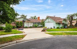 2782 Woodstock Road, Rossmoor, CA 90720