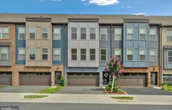 45394 DAVENO SQUARE, STERLING, VA 20164