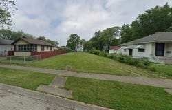 1441 E Oak Street, Kankakee, IL 60901