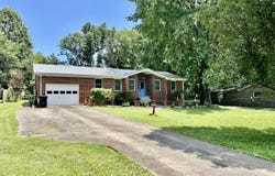 52 S Nottingham Lane, Murray, KY 42071