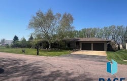 5405 N Indiana Ave, Sioux Falls, SD 57104