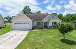 114 Rosemary Avenue, Hubert, NC 28539