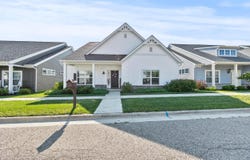 313 Middleburn Street, Johnstown, OH 43031