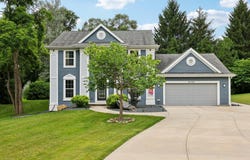S68w16949 Martin Dr, Muskego, WI 53150