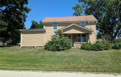 707 N 4th Street, La Cygne, KS 66040