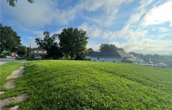 305 N 26th Street, St Joseph, MO 64501