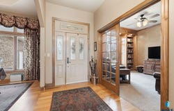 5801 S Copperhead Dr, Sioux Falls, SD 57108