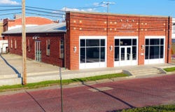 114 N 11th St, Sabetha, KS 66534