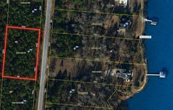 729 Eagles Harbor Dr, Hodges, SC 29653