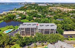 220 BELLEVIEW Boulevard, BELLEAIR, FL 33756