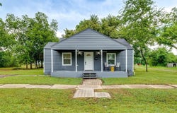 307 Commerce Street W, Honey Grove, TX 75446
