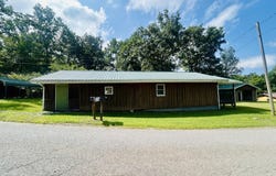 384 Round Ridge Road, Pineville, KY 40977