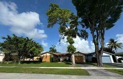 4041 NW 93RD AVE, Sunrise, FL 33351