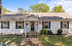 7437 Camp Okee Drive, Gloucester, VA 23062