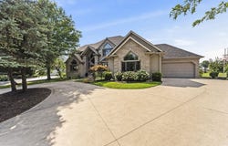 6921 Mangrove Lane, Fort Wayne, IN 46835-9676