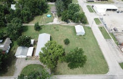 813 N School, Eureka, KS 67045