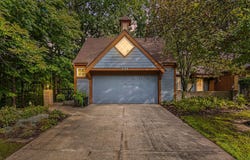 2133 N Cross Creek Drive SE, Grand Rapids, MI 49508