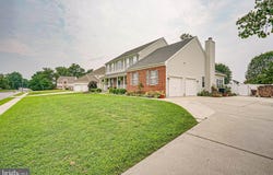 10 CANDLELIGHT DRIVE, WOODSTOWN, NJ 08098