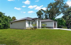 490 Christopher Court, Labelle, FL 33935