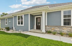 2119 Bluestem Dr, Waukesha, WI 53189