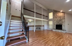 17 Westgate Drive, Edison, NJ 08820