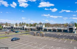 Pizza Restaurant- HADDONFIELD-BERLIN ROAD, VOORHEES, NJ 08043