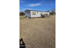 Pinetops, NC 27864