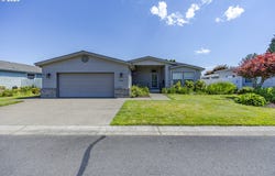2429 NORTHAMPTON, Eugene, OR 97404
