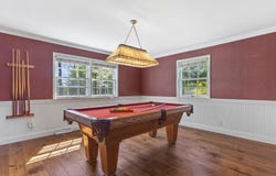 416 Mary Ln, Thiensville, WI 53092