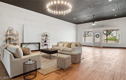 102 S Central Avenue, Lacona, IA 50139