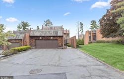 110 OLD CROSSING DR, BALTIMORE, MD 21208