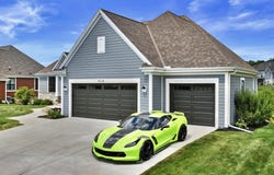 1424 White Deer Trail, Waukesha, WI 53189