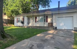 7530 Pawnee Street, Prairie Village, KS 66208