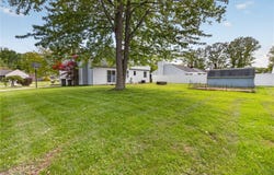 438 Hampton Drive, Elyria, OH 44035