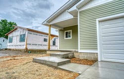 461 S Van Buren Avenue, Barberton, OH 44203