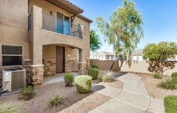 2821 S SKYLINE Drive, Mesa, AZ 85212