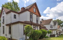 54 First St, Irwin, PA 15642