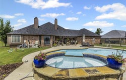 217 Silver Rose Boulevard, Burleson, TX 76028