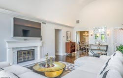 31 Evergreen Ln, Watchung Boro, NJ 07069-6002
