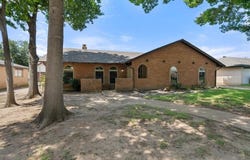 2109 Briarwood Boulevard, Arlington, TX 76013