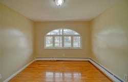 38 5th Street, Valley Stream, NY 11581