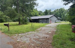 305 E Third Street unit: E, Parkton, NC 28371