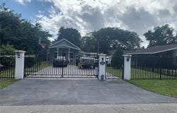2218 Harding St, Hollywood, FL 33020