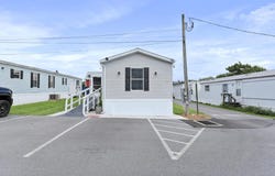 649 N FRANKLIN STREET, CHAMBERSBURG, PA 17201