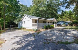 5946 Dodgen Road SW, Mableton, GA 30126