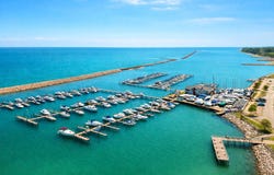2525 S Shore Dr, Milwaukee, WI 53207