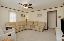 906 W Pearl Street, Savannah, MO 64485